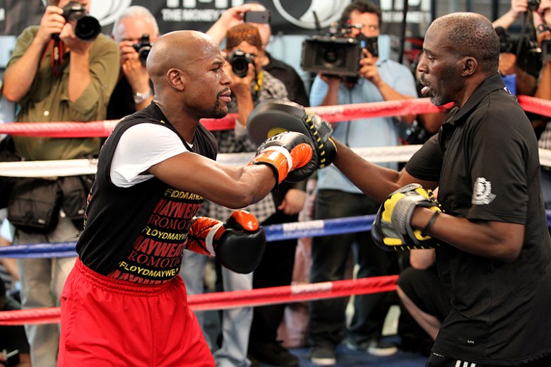 MayweatherWorkout4Alvarez_Hoganphotos7