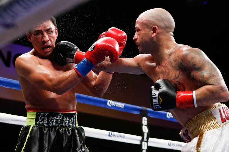 Rafael Marquez vs Efrain Esquivias