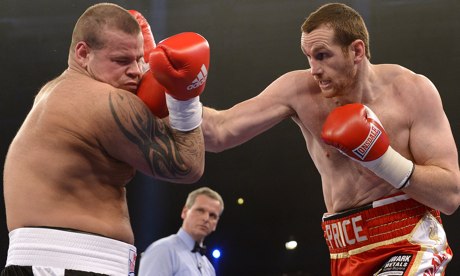 David Price punches Istvan Ruzsinszky