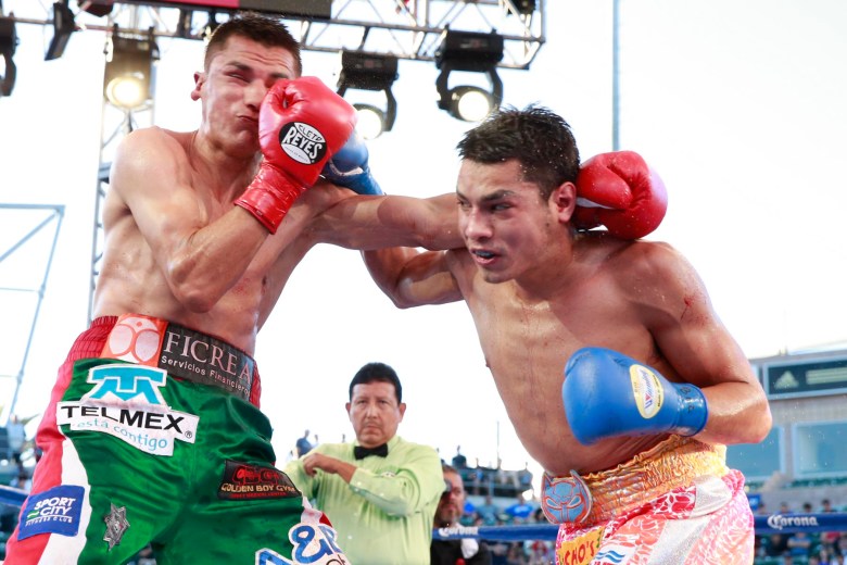 Omar Figueroa vs Daniel Estrada