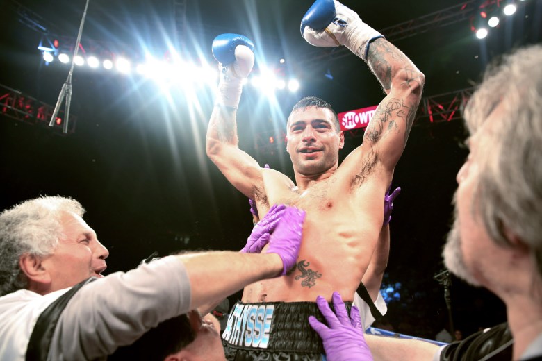 SHOSPORTS-Matthysse Wins-9864