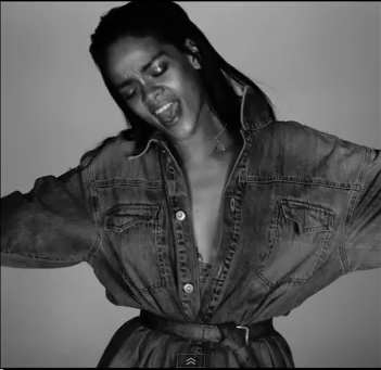 Rihanna_FourFiveSeconds