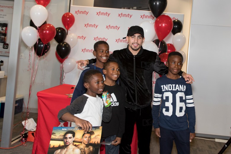 dsg-canned-food-drive_11_12_2016_behind-the-scenes_joe-tarlecky-_-kings-promotions-_-premier-boxing-champions11