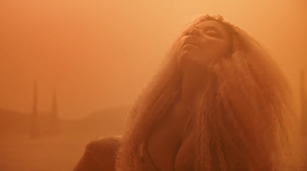 NickiMinaj_GanjaBurns