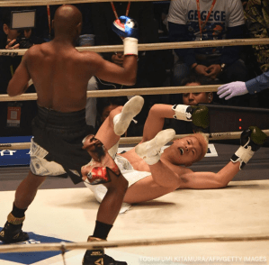 Mayweather_Nasukawa_knockdown