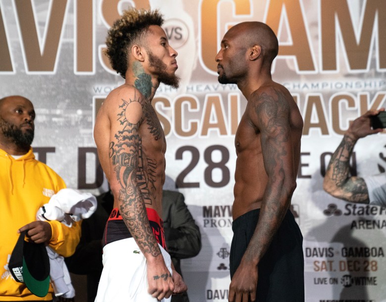 Hawkins vs Price Weigh In-4